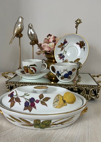 Altın Detaylı Meyve Desenli Porselen Set - Görsel 2