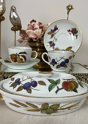 Altın Detaylı Meyve Desenli Porselen Set - Görsel 4