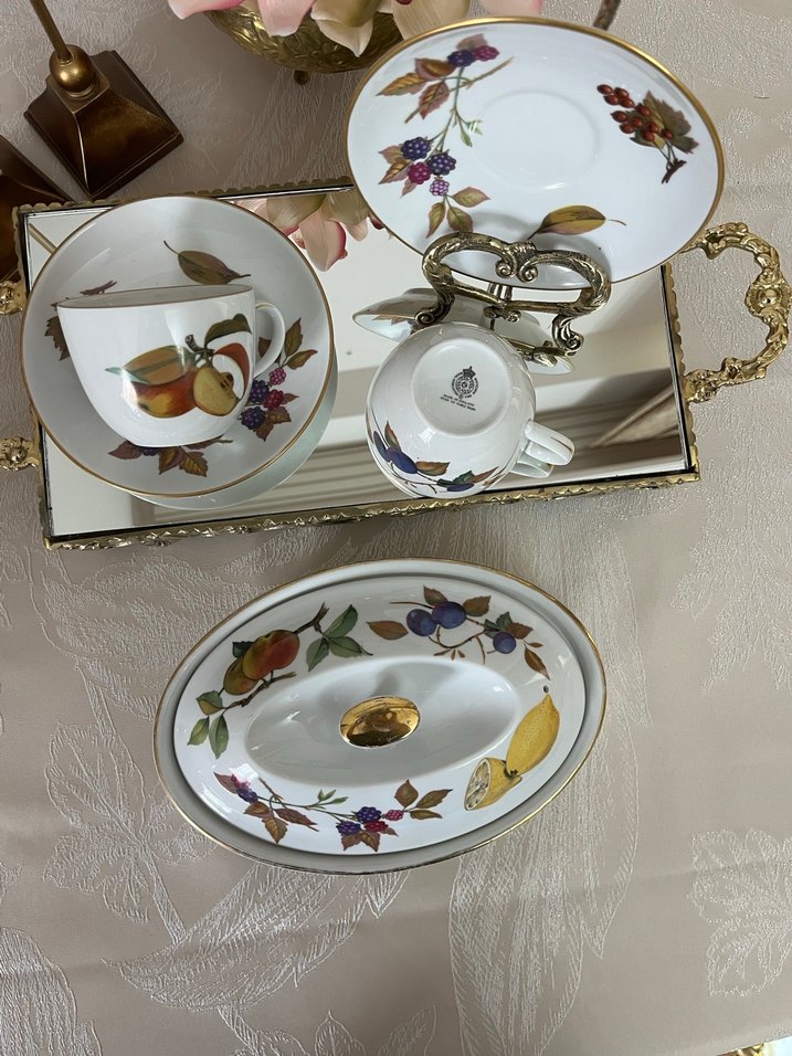 Altın Detaylı Meyve Desenli Porselen Set - Görsel 5