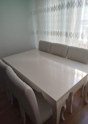 kırık beyaz yemek masası - Görsel 2