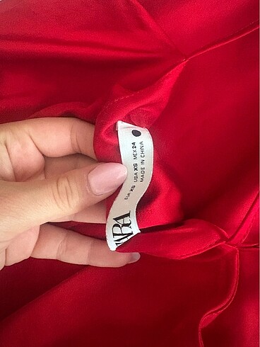 xs Beden Zara kırmızı uzun elbise xs
