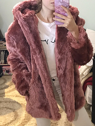 Pembe peluş kürk