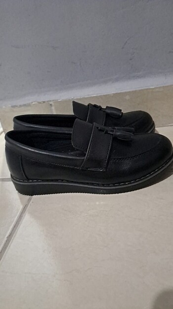 Erkek cocuk 31 numara kolaj ayakkabi - Görsel 3