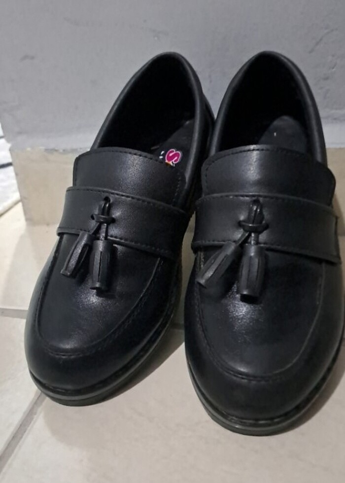 Erkek cocuk 31 numara kolaj ayakkabi - Görsel 2