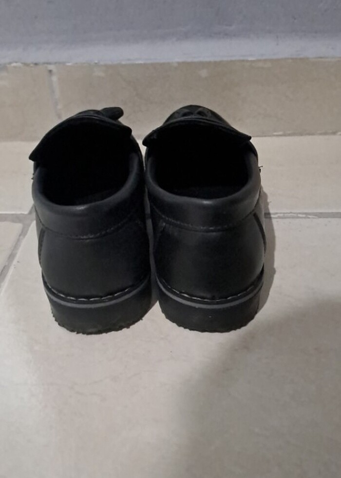 Erkek cocuk 31 numara kolaj ayakkabi - Görsel 5