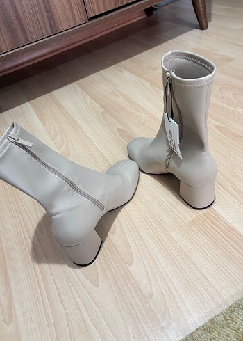 Bej Deri Kadın Stiletto Bot - Görsel 7