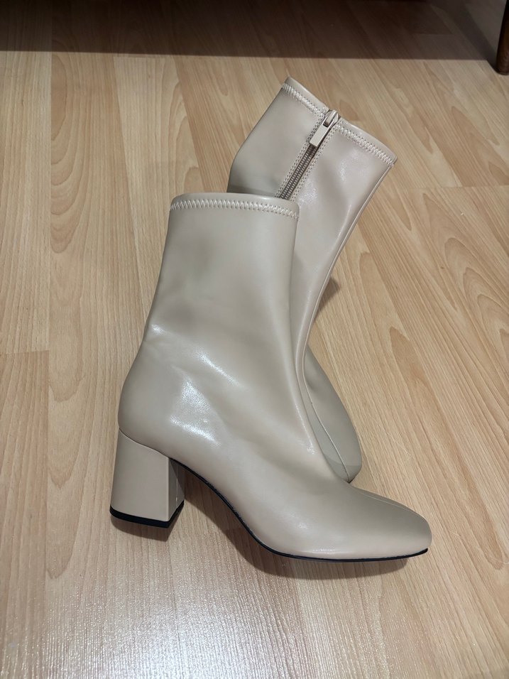 Bej Deri Kadın Stiletto Bot - Görsel 4