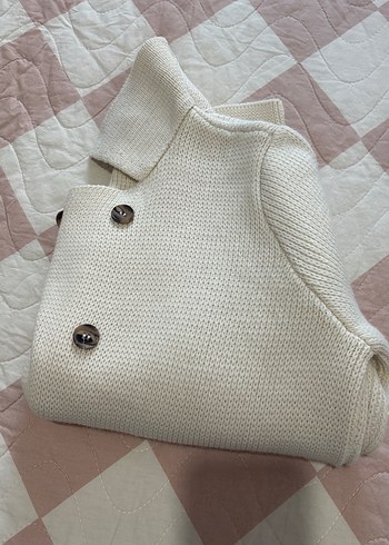 Düğmeli Beyaz Mini Triko Hırka - Görsel 5