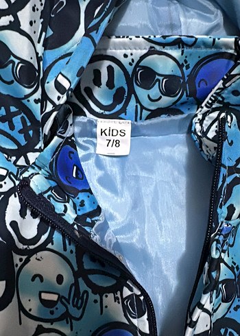 Kapüşonlu Mavi Erkek Çocuk Yağmurluk - Görsel 6