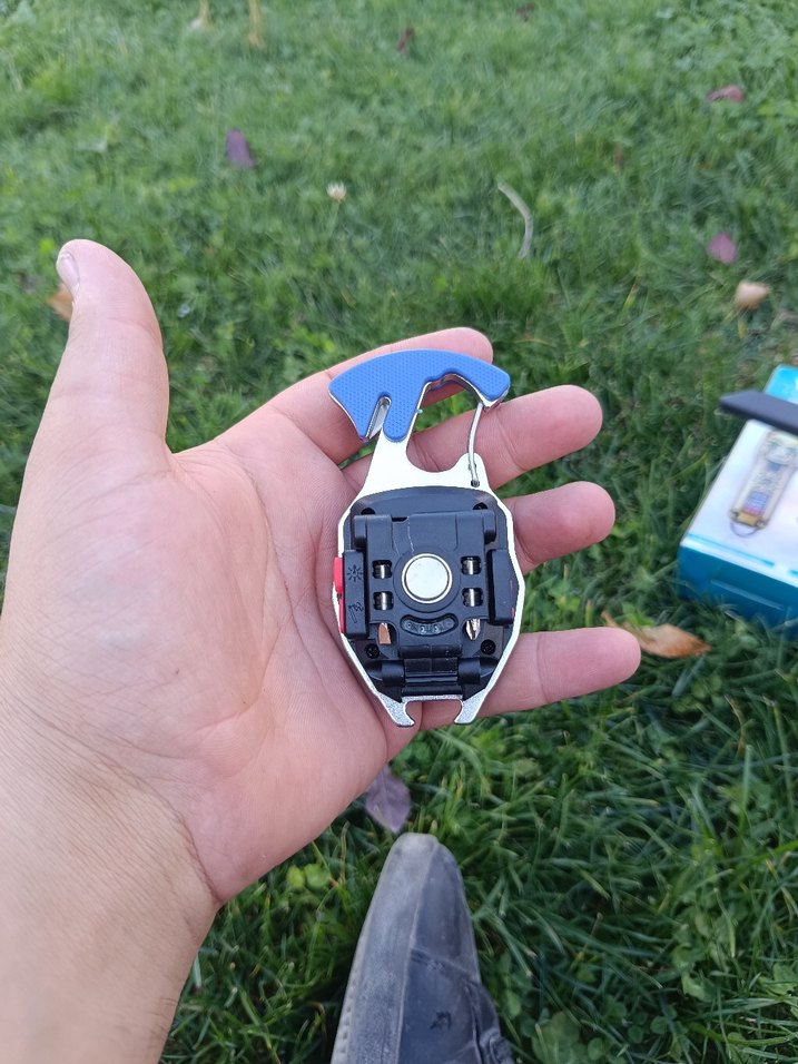 Şarjlı LED Anahtarlık Işığı W5147 - Görsel 3