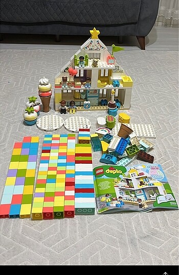 Lego duplo beyaz ev ve doğum günü kutlaması