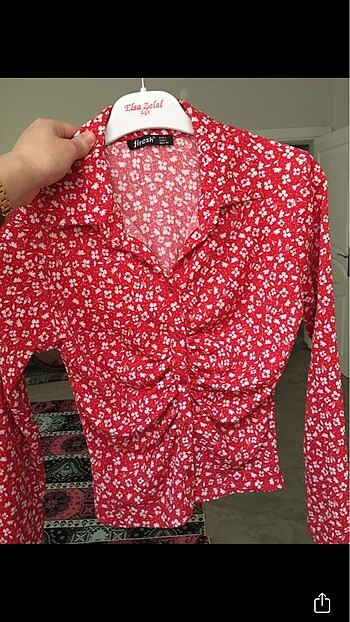 Kadın önü büzgülü çiçekli gömlek - Görsel 2