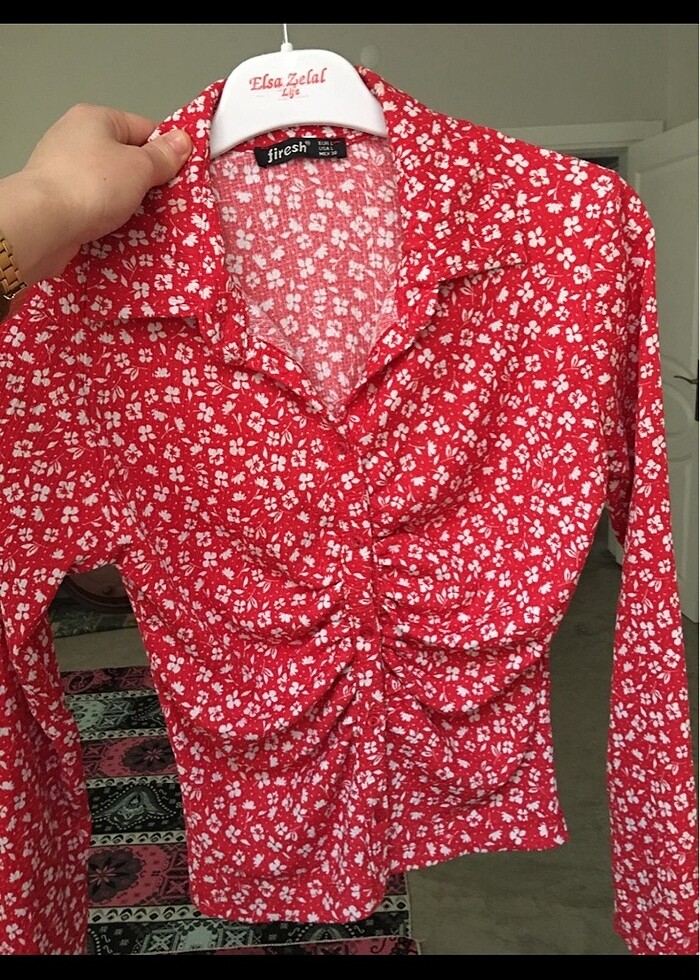 Kadın önü büzgülü çiçekli gömlek - Görsel 2