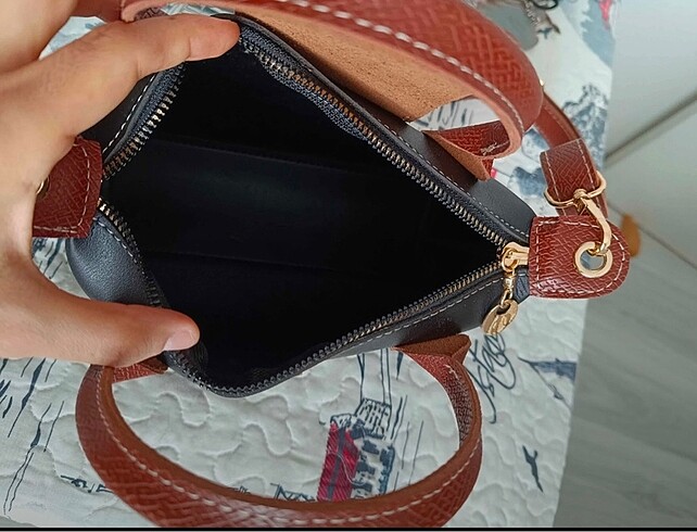 Siyah çok yönlü deri çapraz askılı çanta - Görsel 4