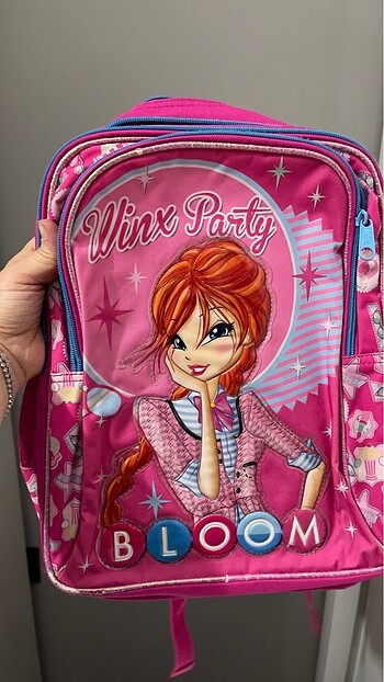 Winx okul çantası