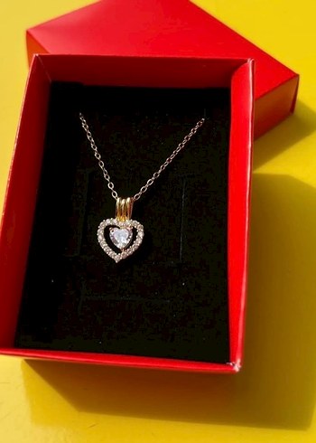 Mini Altın Renkli Kalp Kolye - Görsel 2