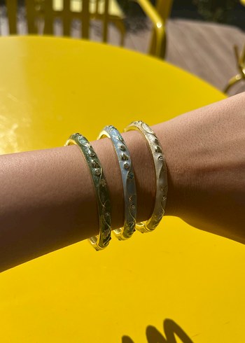 Sedefli Çiçek Desenli Kelepçe Bileklik - Görsel 2