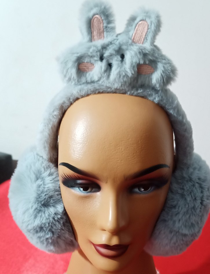 Gri Kürklü Nakışlı Kız Kulaklık - Görsel 4