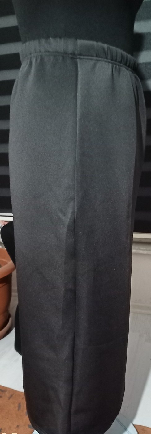 Dalgıç Kumaş Kalem Etek Siyah - Görsel 2