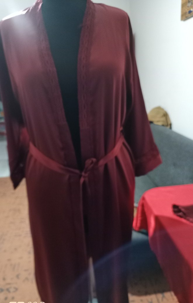 Bordo Parlak Uzun Kadın Sabahlık ve şortlu takım - Görsel 2