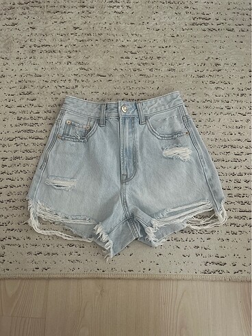 Stradivarius jean şort