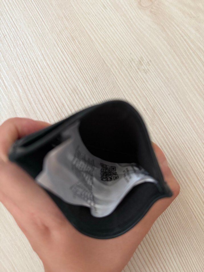 Parlak Siyah Deri Kadın Cüzdan - Görsel 3