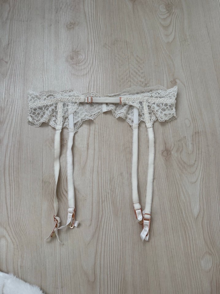 Nakışlı Beyaz Vintage Jartiyer - Görsel 2