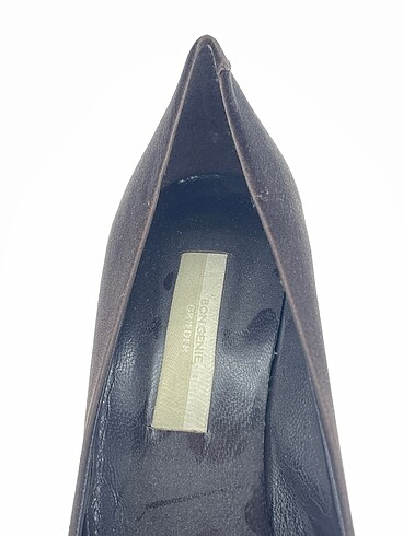 38,5 Beden kahverengi Renk Vintage Love Sandalet %70 İndirimli.