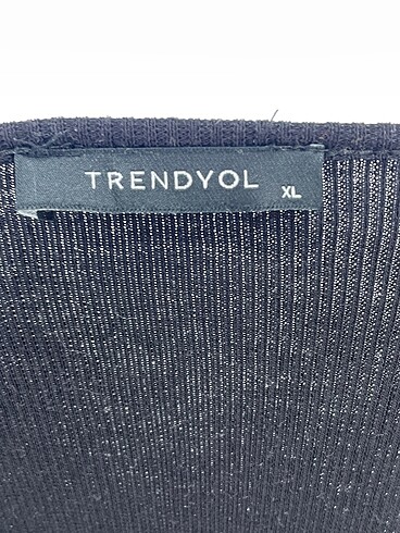 xl Beden siyah Renk Trendyol & Milla Bluz %70 İndirimli.