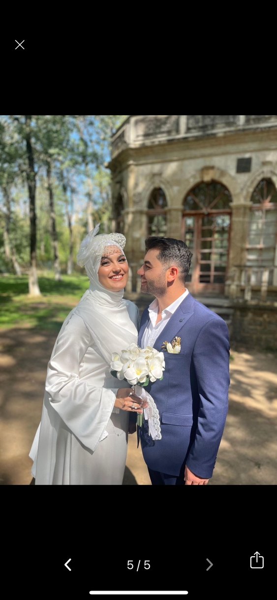 Uzun Kollu Beyaz Düz Kesim Gelinlik - Görsel 5