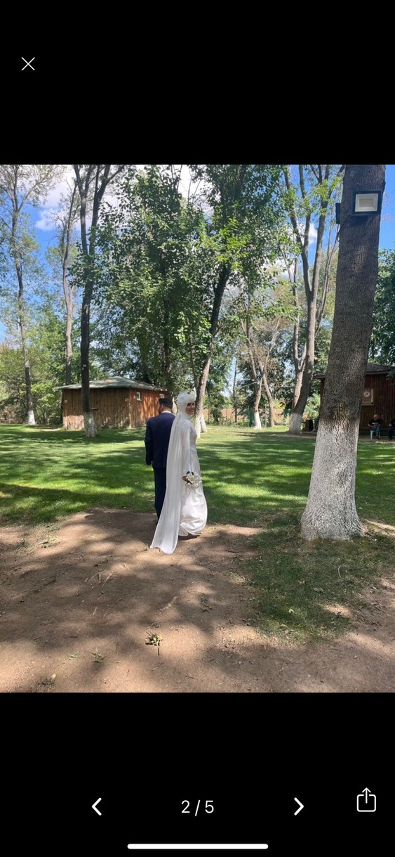 Uzun Kollu Beyaz Düz Kesim Gelinlik - Görsel 2