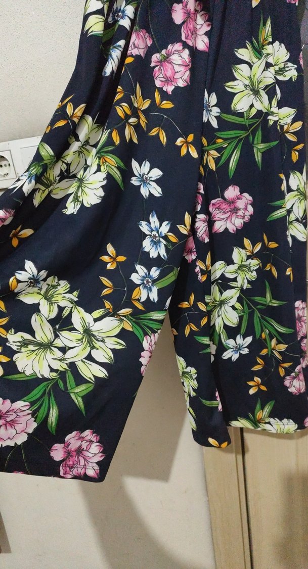 Çiçek Desenli Bohem V Yaka Uzun tulum - Görsel 2