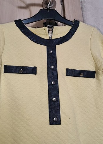 Düğmeli Sarı kız çocuk tşhrt - Görsel 2