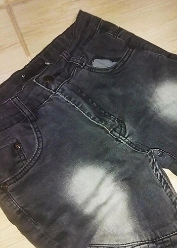 kadın Siyah Denim Kemerli Sıkı Kesim Jean