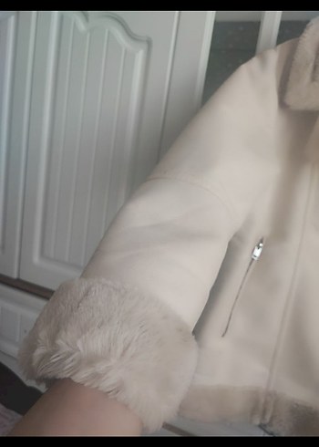 krem Kürklü Kadın kaban - Görsel 4