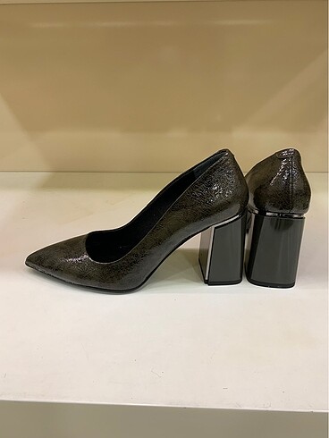 37 Beden Hakiki rugan yüksek topuklu şık stiletto