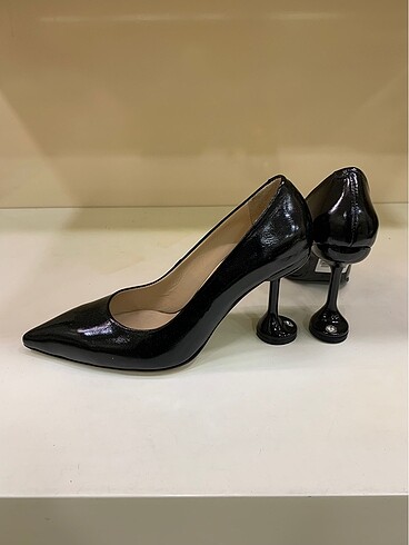 Diğer Hakiki rugan çok şık stiletto