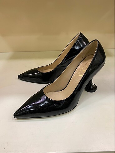 Hakiki rugan çok şık stiletto