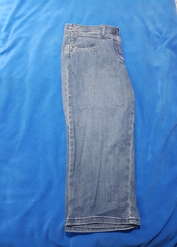 Gri mavi Tonlu Kadın Midi Boy Salaş Kot Pantolon - Görsel 5