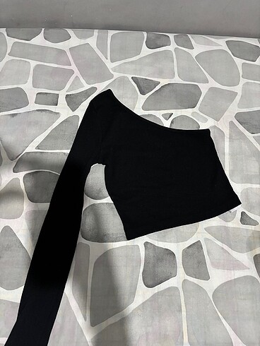 Trendyol & Milla tek kol crop top