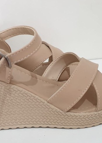 Bej Kadın Dolgu Topuklu Sandalet - Görsel 2