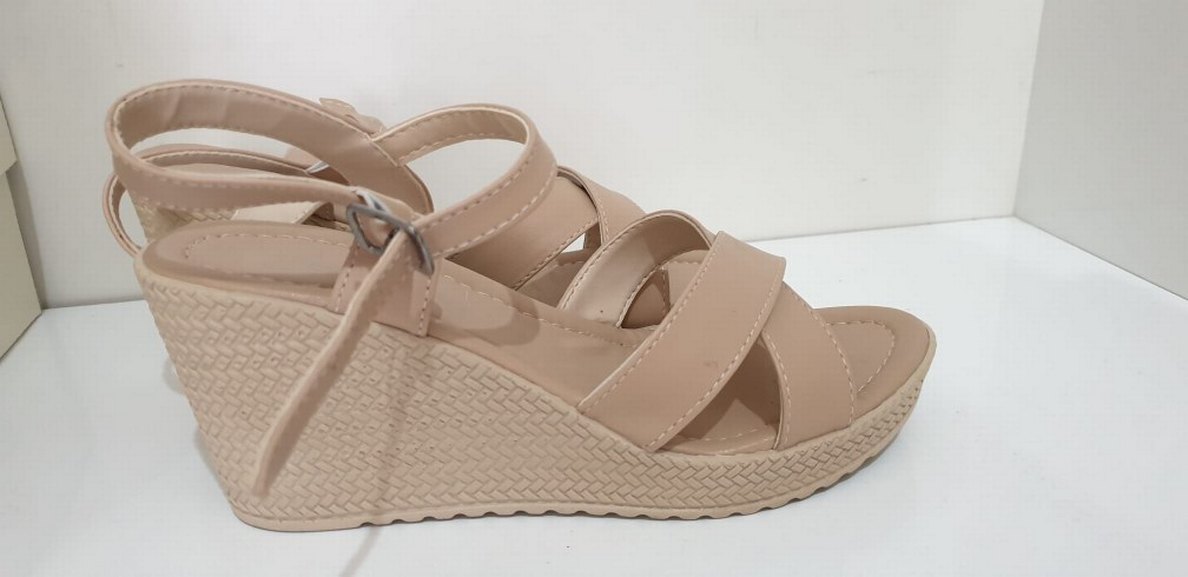 Bej Kadın Dolgu Topuklu Sandalet - Görsel 2