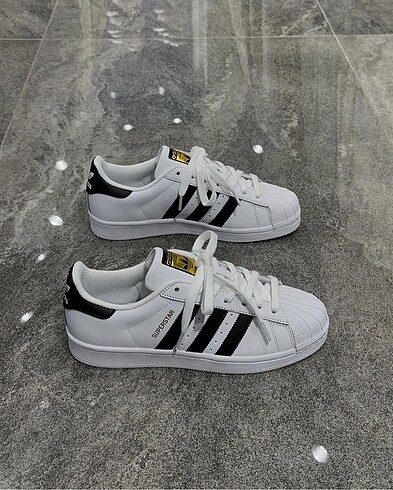 Superstar adidas