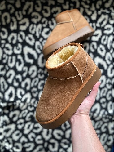 UGG Bot
