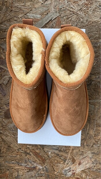39 Beden Ugg bot açık kahve