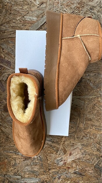 Ugg bot açık kahve