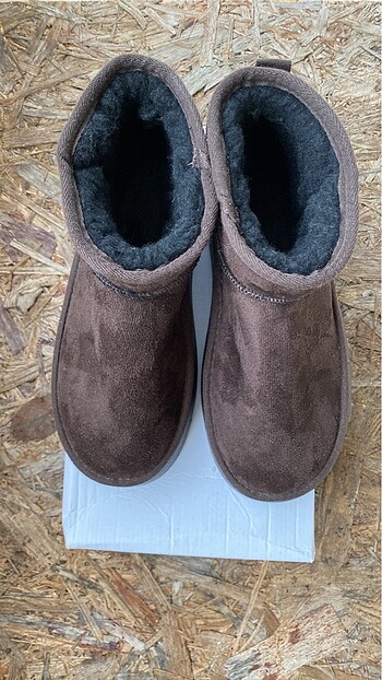 38 Beden Ugg bot koyu kahve