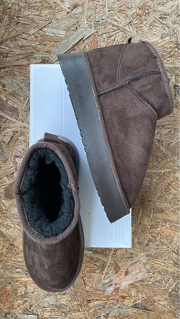 Ugg bot koyu kahve