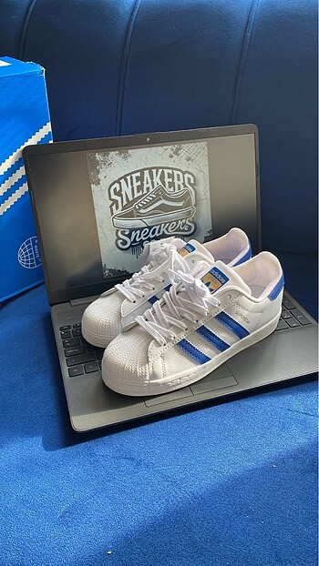 Adidas superstar