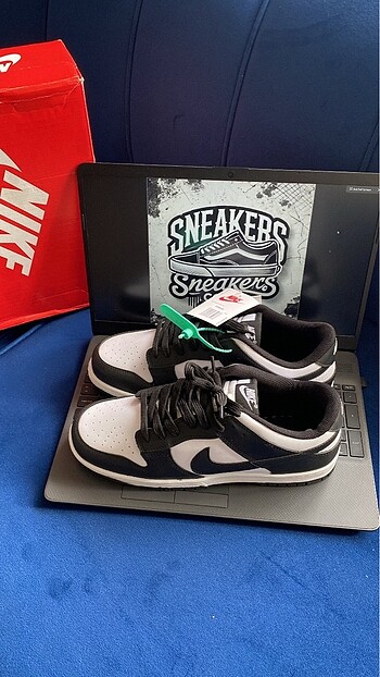 Nike Dunk Panda
